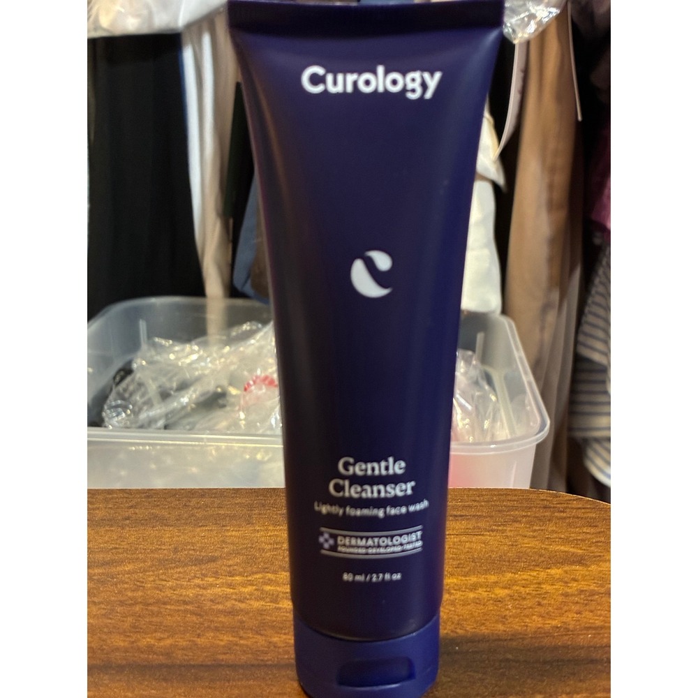 Curology Gentle Cleanser Lightly Foaming Face Wash 80ml 2.7 fl oz Fragrance Free